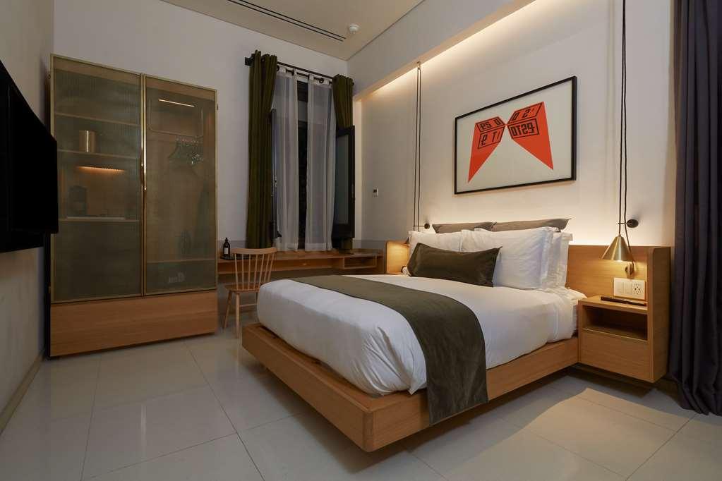 Umbral, Curio Collection By Hilton Hotel Mexico City Room photo